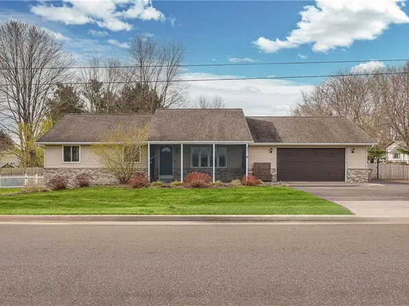 809 Pine Acre Drive, Chippewa Falls, WI 54729