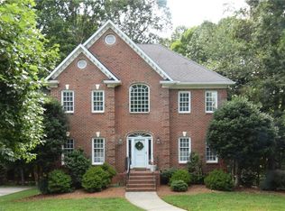 8475 Lismore St, Clemmons, NC 27012
