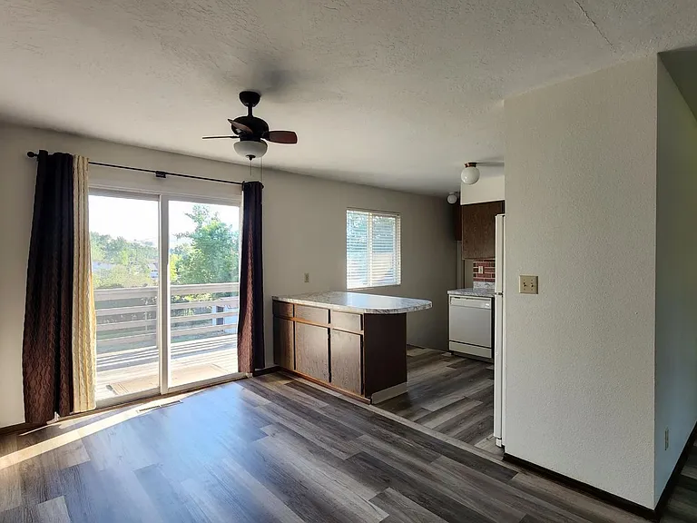 224 Glacier Dr — Photo 7