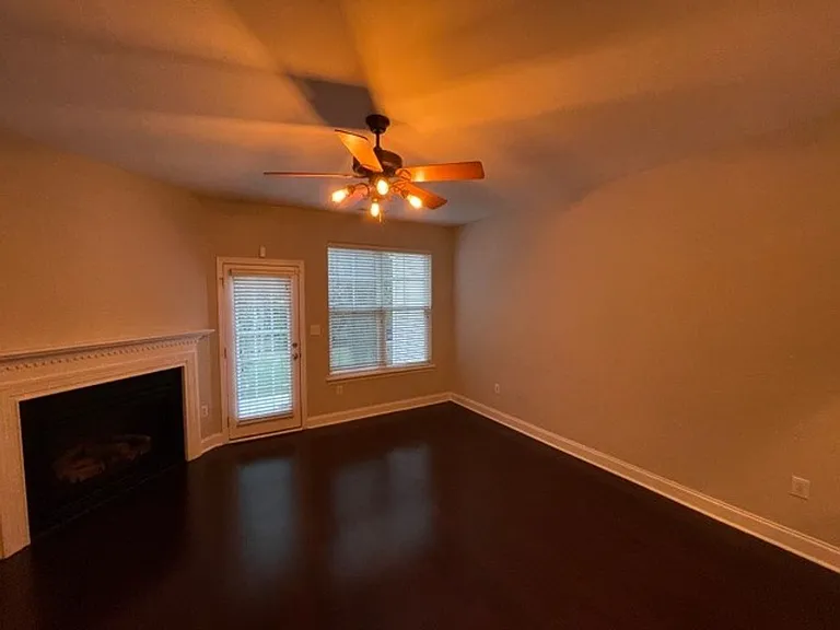8835 Camden Park Dr — Photo 5