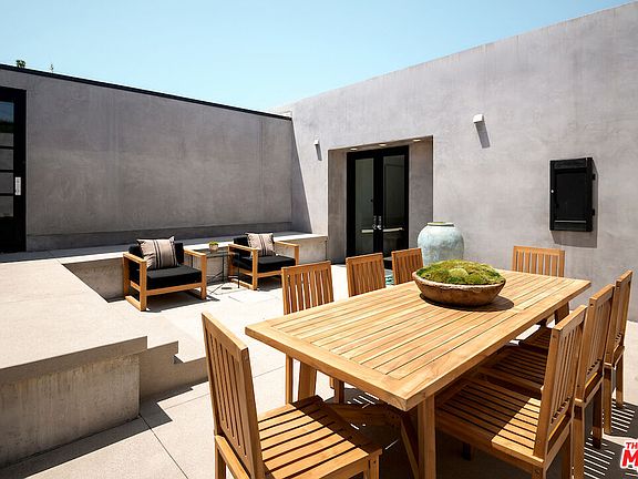 4th image of 2235 Gloaming Way