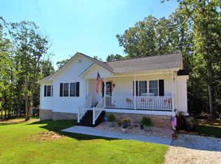 804 Skyline Rd, Appomattox, VA 24522
