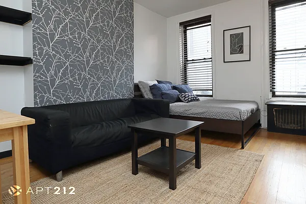 Rented by APT212 INC | media 3