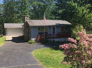 104 Raccoon Trl, Houghton Lake, MI 48629