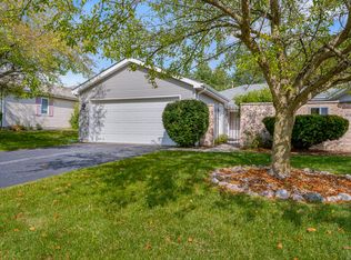 6941 Falcon Dr, Schererville, IN 46375