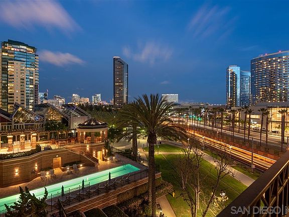 4th image of 500 W Harbor Dr Unit 521