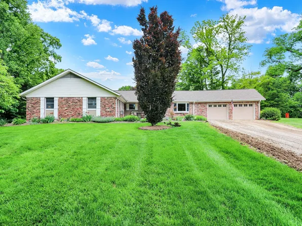 5440 Maple Grove Rd, Martinsville, IN 46151