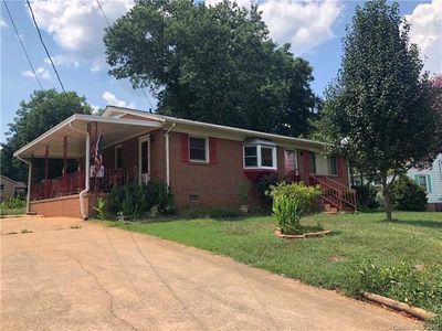 125 1st St, Mount Holly, NC, 28120