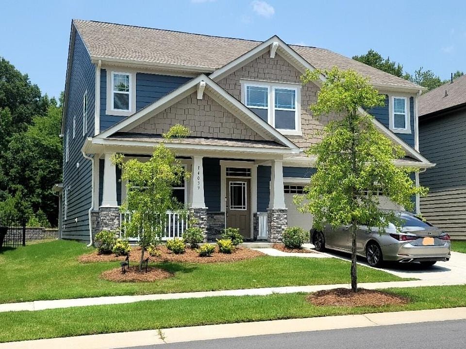 1st image of 14039 Magnolia Walk Dr