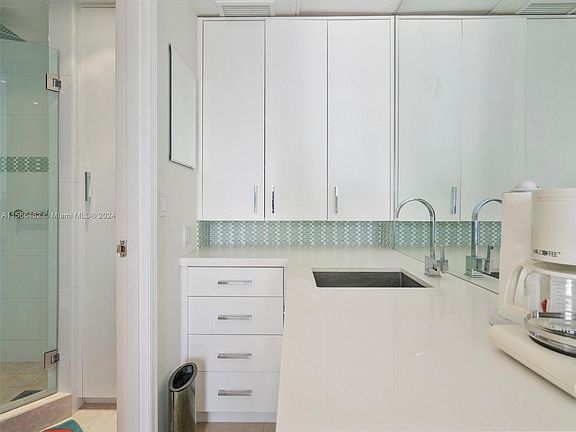 4th image of 9601 Collins Ave #C-28