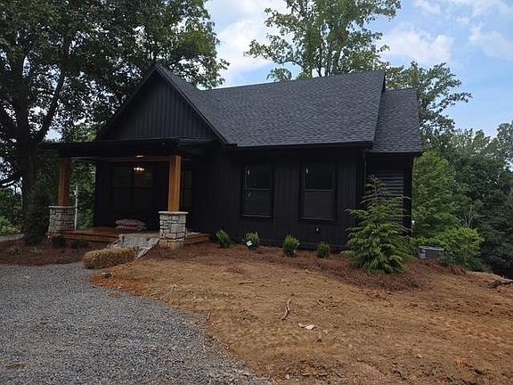2nd image of 510 Pope Rd