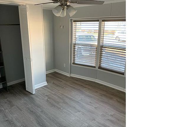3rd image of 104 Sparrow St
