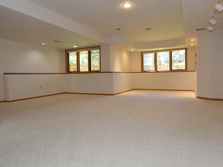 5636 Pennsylvania Ave — Photo 12