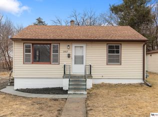 3917 N 41st St, Omaha, NE 68111