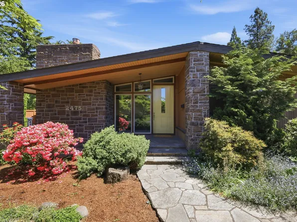 2475 Lariat Meadows Dr, Eugene, OR 97401