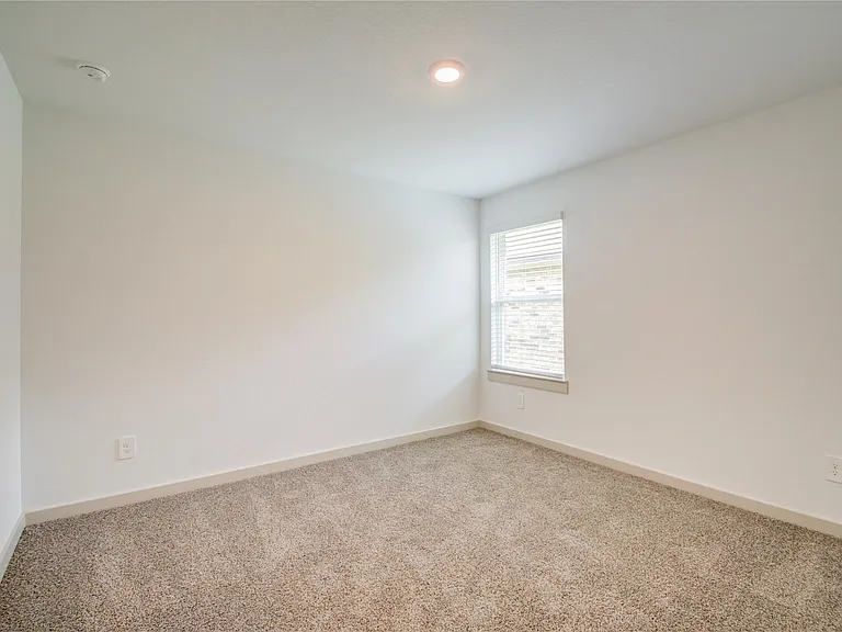 7911 Murciana Dr — Photo 31
