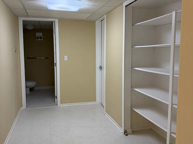 6337 Celeste Rd #51 — Photo 32