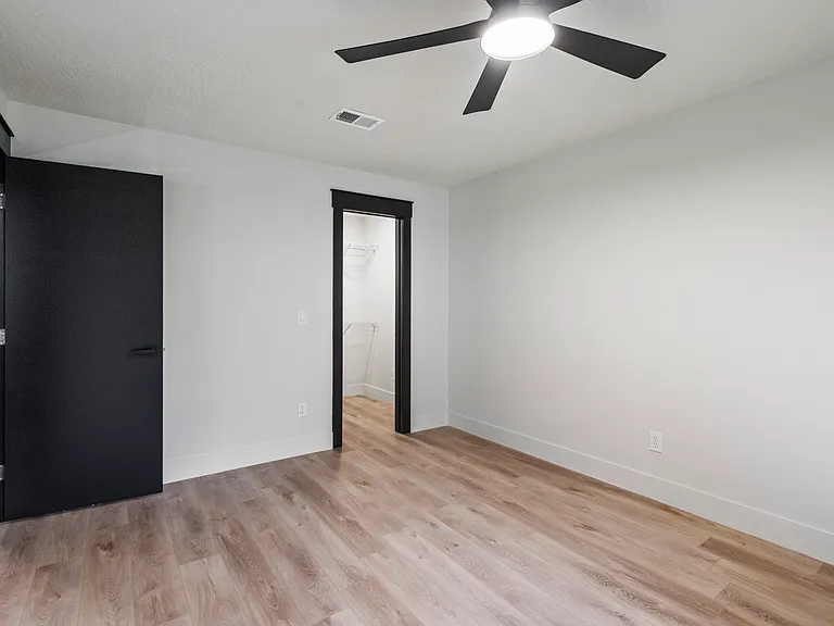 304 Arrowhead Ln — Photo 14