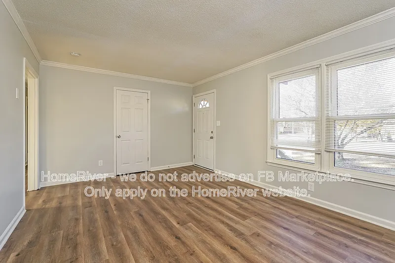 3 bed, 2.5 bath, 1572 sqft, $1,775 — Photo 2