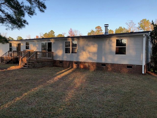 2nd image of 119 Shadow Brook Ln