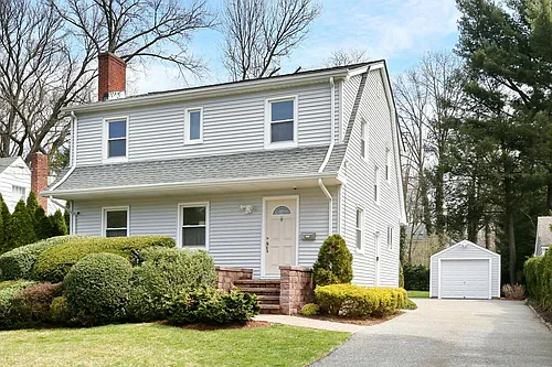 24 Palmer Ave Photo 1