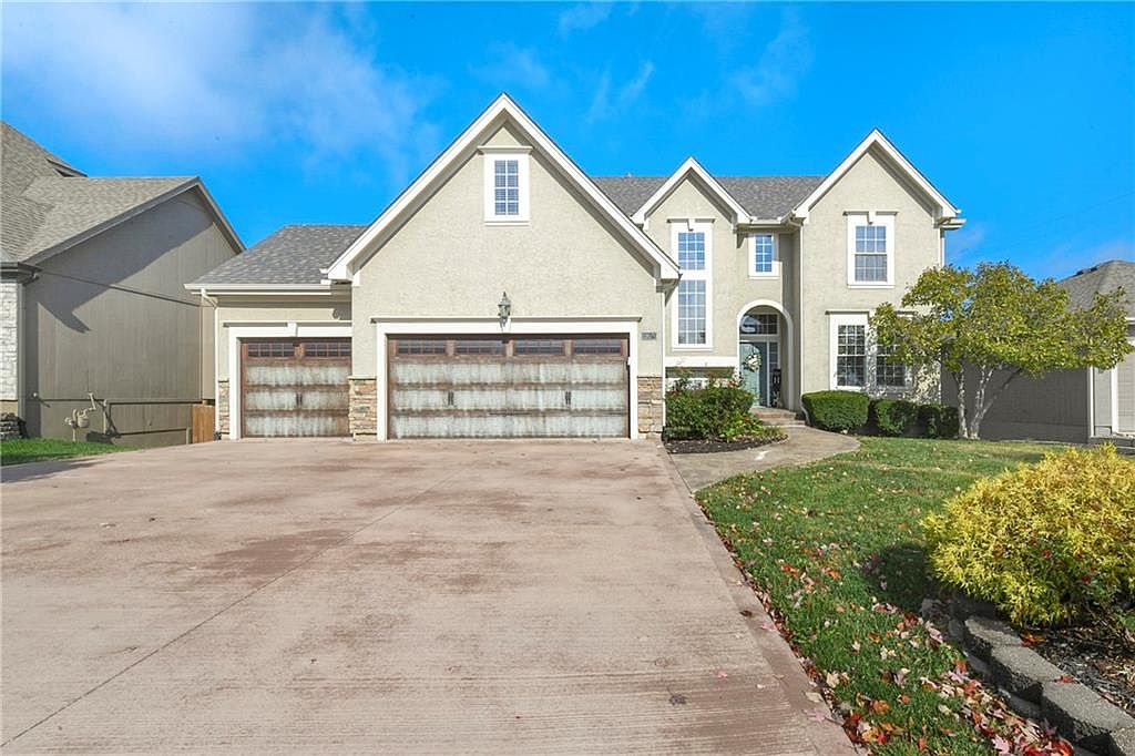 19576 W 105th Ter, Olathe, KS 66061 | Zillow