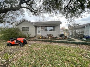 3325 Doyle Ave, Groves, TX 77619