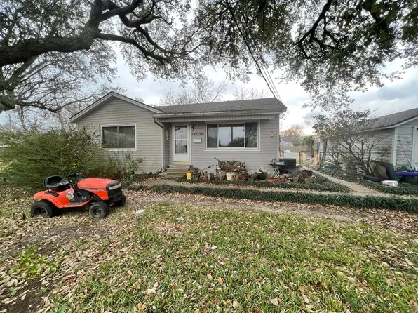 3325 Doyle Ave, Groves, TX 77619