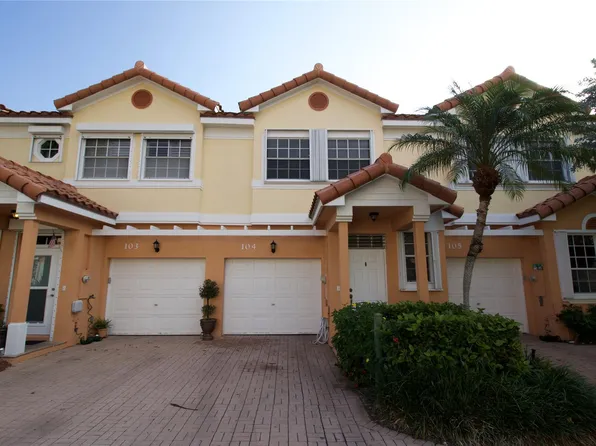 1962 NE 7th Street #104, Deerfield Beach, FL 33441