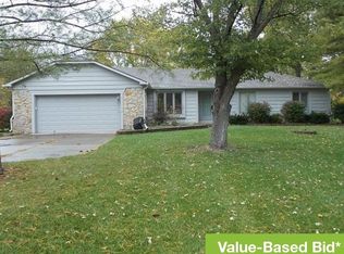 6670 Lana Ct W, New Palestine, IN