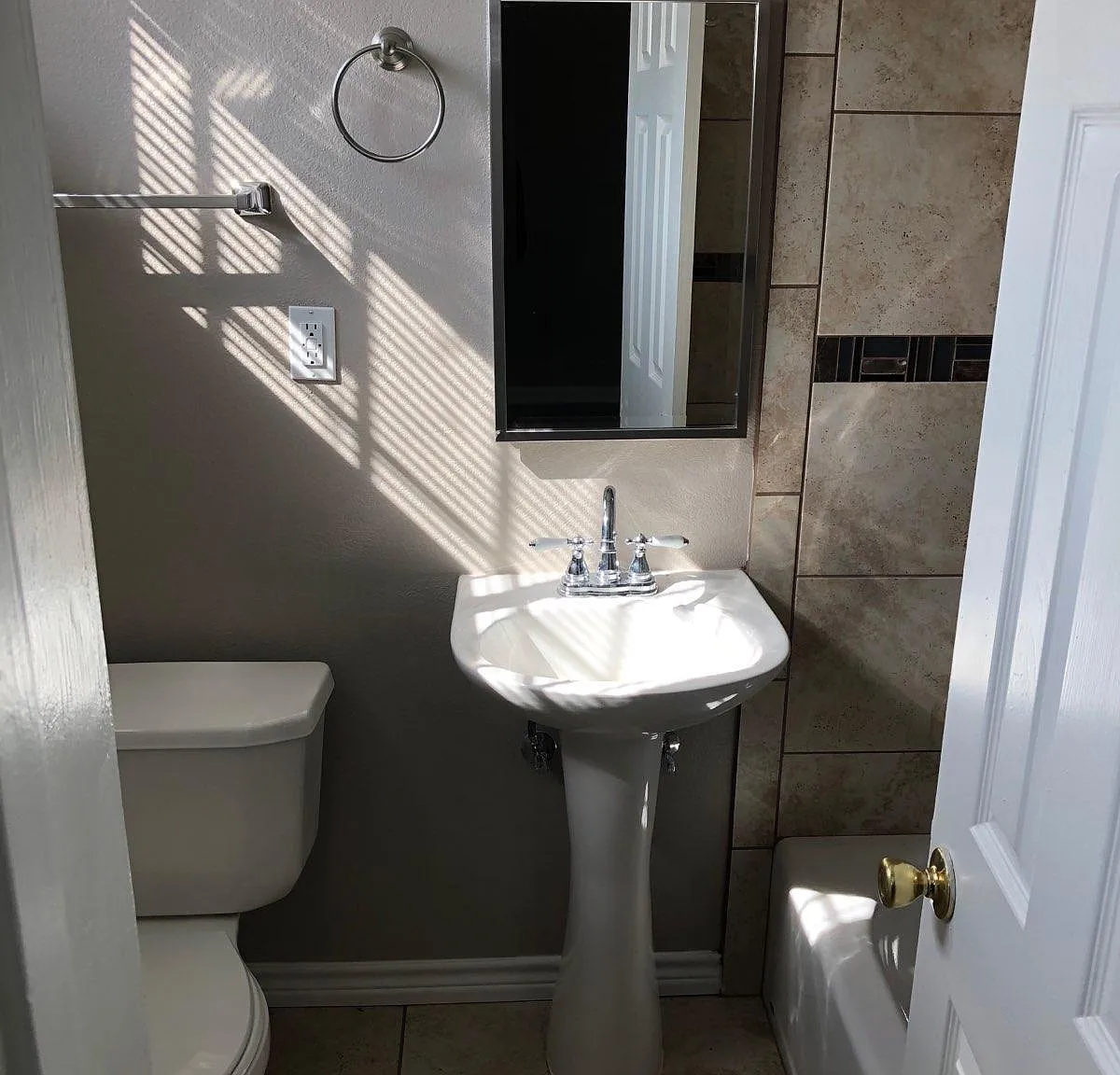 1 bed, 700 sqft, $800 — Photo 4