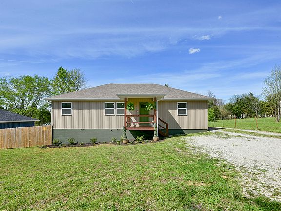 2nd image of 8144 Doc Meyer Road
