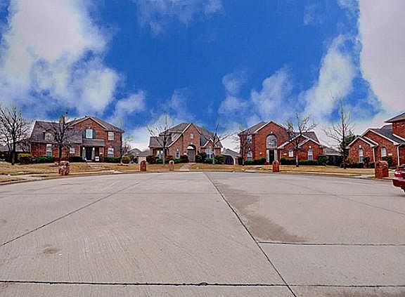 2nd image of 2601 Grand Canyon Ct