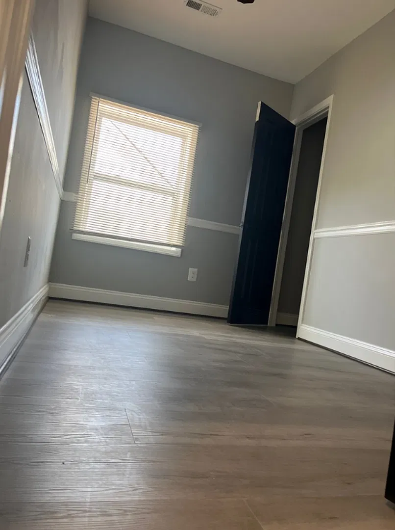 4108 Groveland Avenue $850 Available Room (Private Bath) — Photo 3