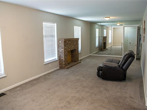 4th image of 501 35th Ave E