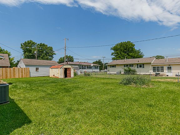 4th image of 307 33rd Ave