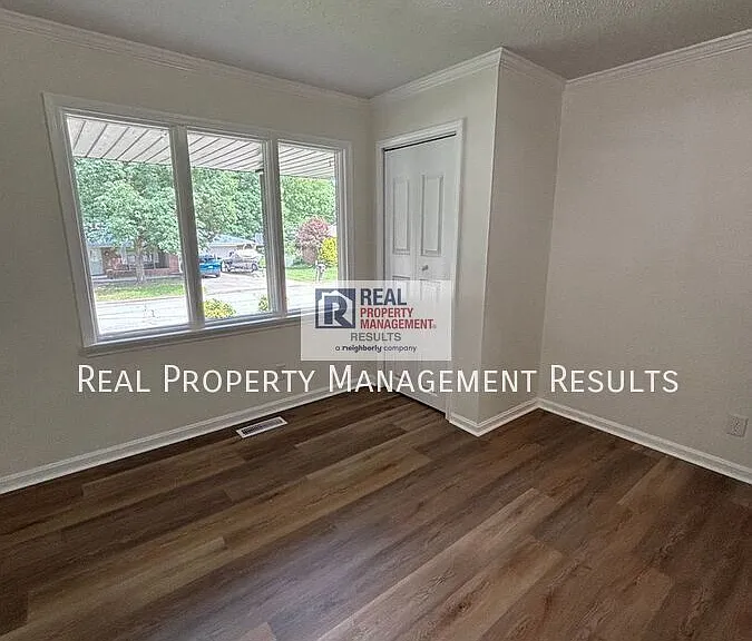 5041 E Sherwood Dr — Photo 10