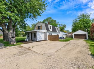 27610 Lahser Rd, Southfield, MI 48034