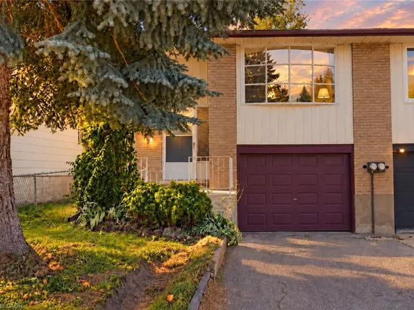 427 Lawrence Ave, Kitchener, ON N2M 1Y7
