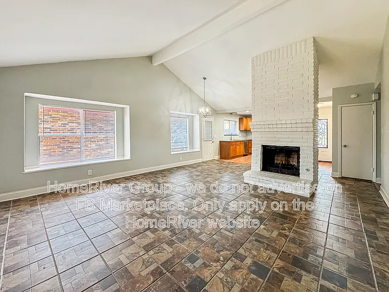 656 Fern Meadow Dr — Photo 3