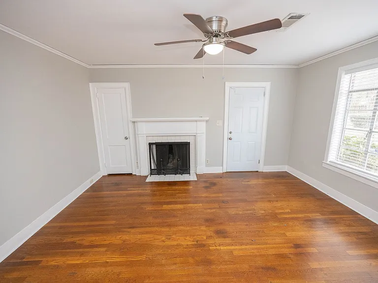 2058 Woodley Rd — Photo 4