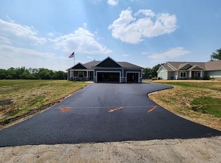 5115 Autumn Way, Johnsburg, IL 60051