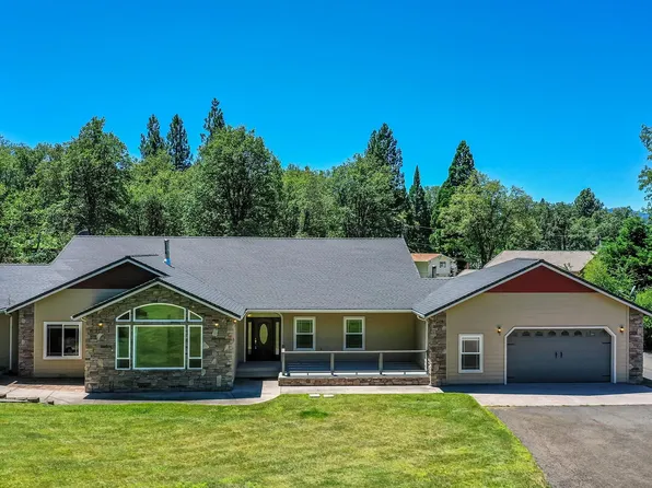 537 N Adams Dr, Mount Shasta, CA 96067