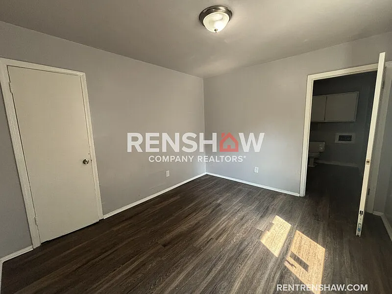 2 bed, 1.0 bath, 700 sqft, $800 — Photo 4