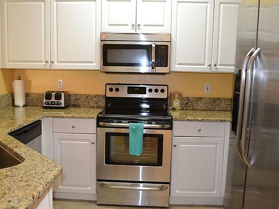 5th image of 5045 Fairways Circle D-303 #D303