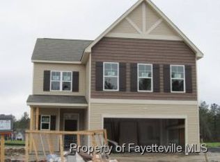 332 Derby Ln, Hope Mills, NC 28348