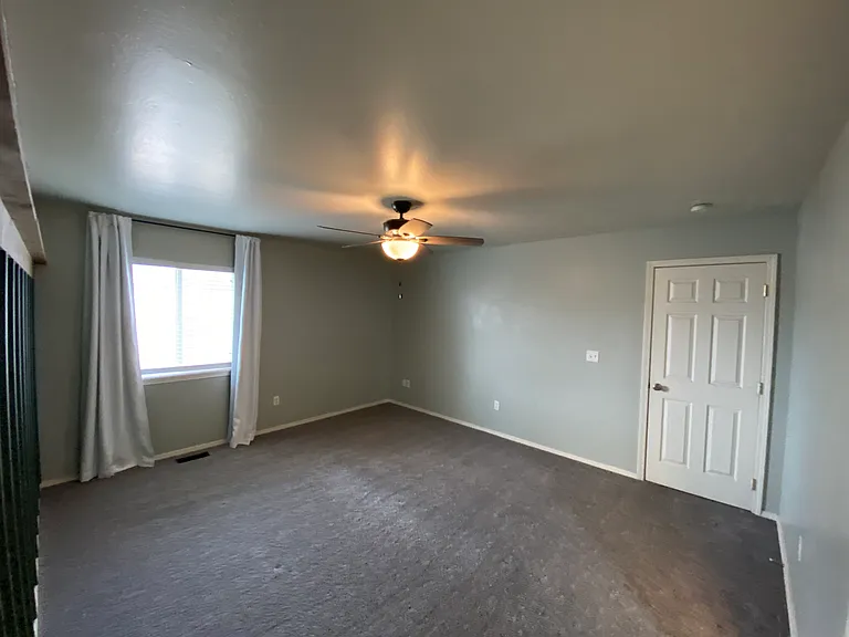 704 Ambrose Ave — Photo 11