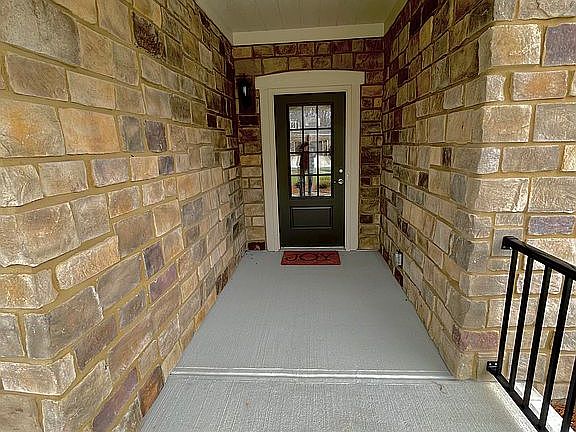 3rd image of 1813 Axholme Ct