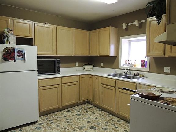 4th image of 1076 New River Pkwy