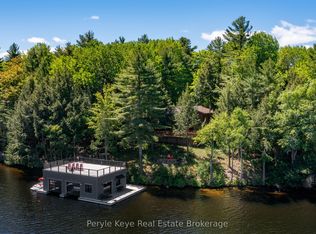 26 Taylor Is #22, Gravenhurst, ON P1P 1R2